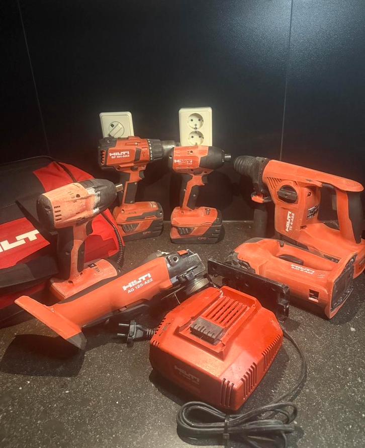 Hilti B22 set, Doe-het-zelf en Verbouw, Gereedschap | Overige machines, Gebruikt, Ophalen of Verzenden