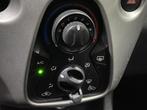 Toyota Aygo 1.0 VVT-i x-play | Airco | Camera | Dealer onder, Auto's, Stof, Gebruikt, Euro 6, Start-stop-systeem