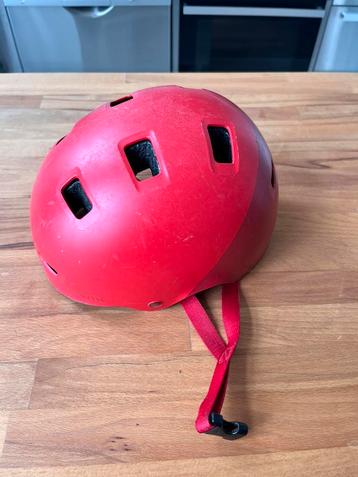 Kinder helm maat 52-55 beschikbaar voor biedingen