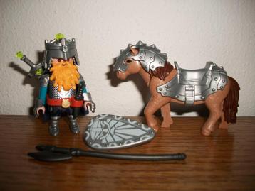 Dwergridders, koning, paard, ridders beschikbaar voor biedingen