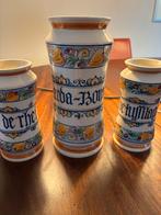 Drie Delftse Apothekerspotten, Ophalen