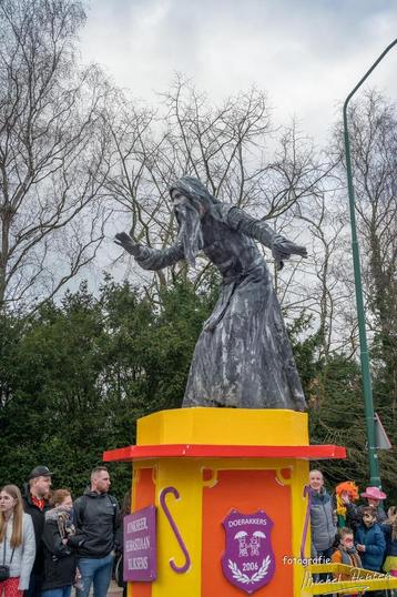 Levend standbeeld Carnaval  beschikbaar voor biedingen
