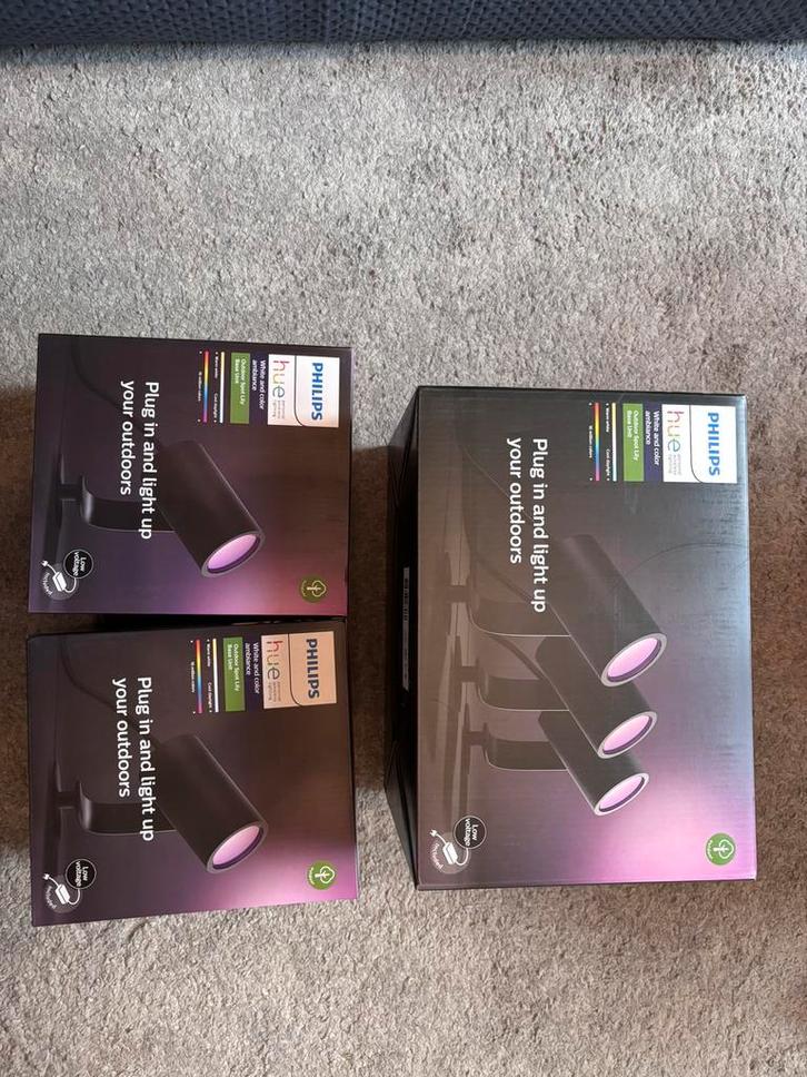 Philips Hue Lily Outdoor Spots – nieuw in doos 5 maal, Tuin en Terras, Buitenverlichting, Nieuw, Aluminium, Minder dan 50 watt
