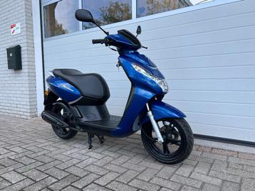 Nieuwstaat Peugeot Kisbee active blue. SNOR. 25km. Injectie. beschikbaar voor biedingen
