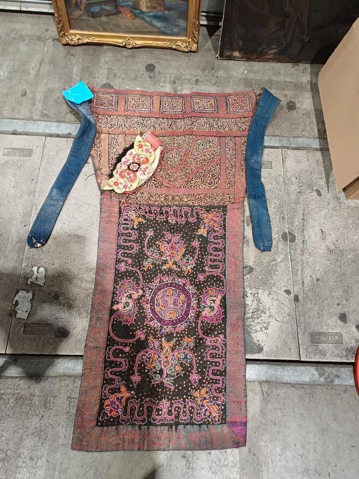 Zeldzame Miao baby draagzak uit Guizhou, China, Antiek en Kunst, Antiek | Kleden en Textiel, Ophalen of Verzenden