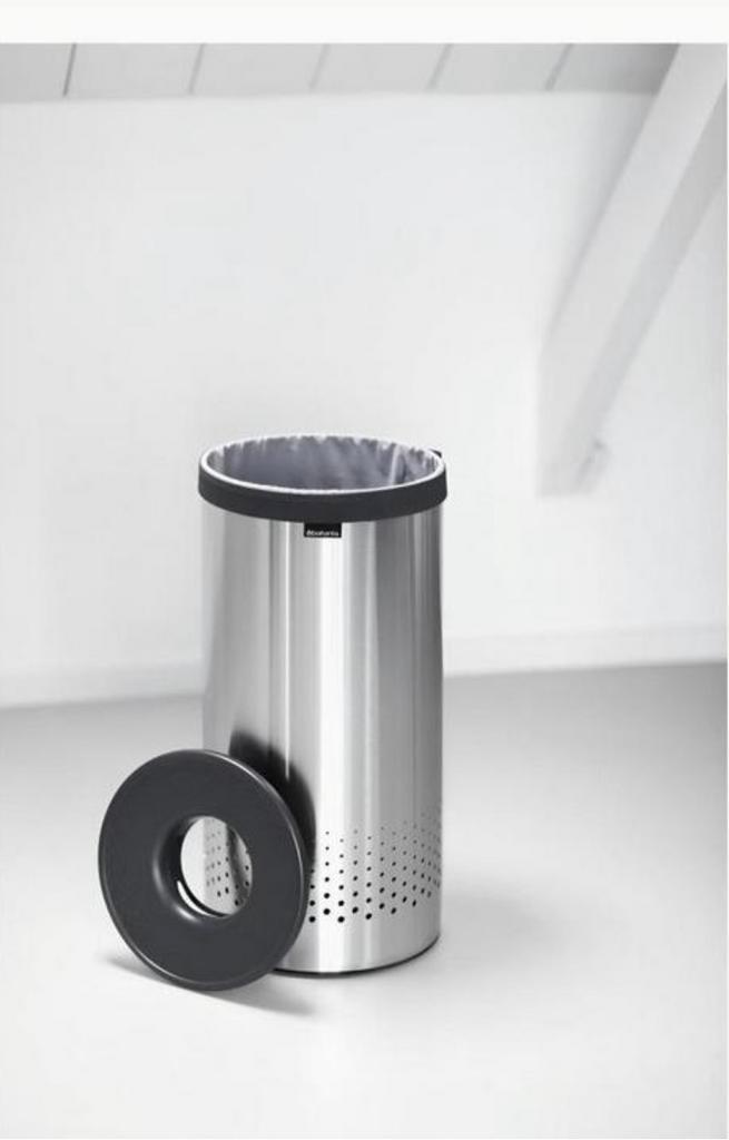 Brabantia roestvrijstalen wasmand € 60,-, Huis en Inrichting, Badkamer | Badtextiel en Accessoires, Zo goed als nieuw, Zwart, Ophalen