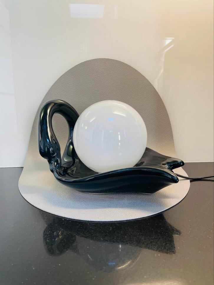 Porseleinen Zwarte Zwaanlamp jaren ‘80, Huis en Inrichting, Lampen | Tafellampen, Zo goed als nieuw, Minder dan 50 cm, Glas, Metaal