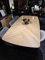 Eetkamertafel Geneve 220x110 met spinpoot Van €1650 Nu €950