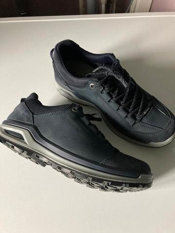Locatie Ascona GTX Lo wandelschoenen beschikbaar voor biedingen