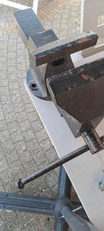 Zware bankschroef 150 mm, Doe-het-zelf en Verbouw, Ophalen, Gebruikt, IJzer