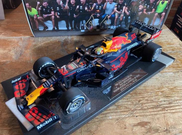 ✅ Max Verstappen editie 66 1:18 Austrian + Styrian 2021, Verzamelen, Automerken, Motoren en Formule 1, Nieuw, Formule 1, Ophalen of Verzenden