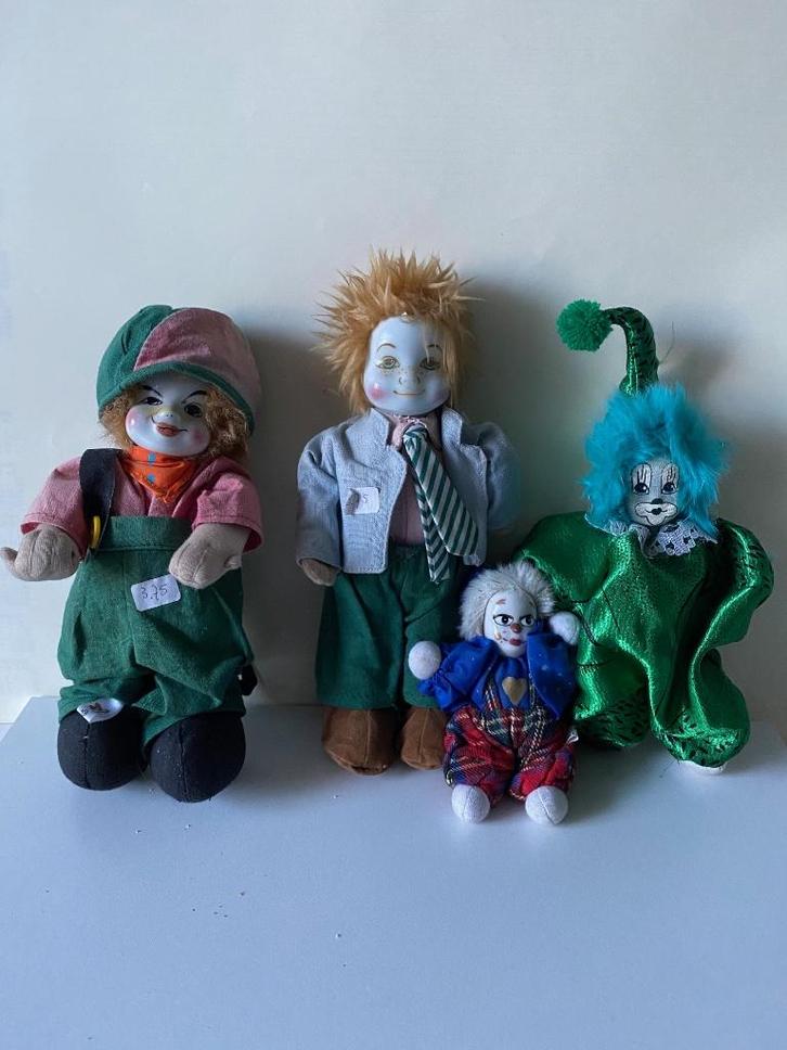 Poppen - Clown poppetjes met kleding, Verzamelen, Poppetjes en Figuurtjes, Zo goed als nieuw, Ophalen of Verzenden