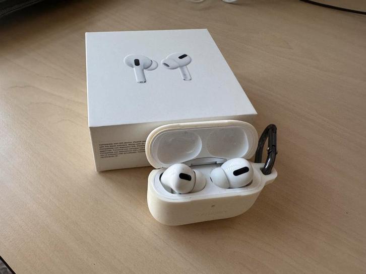 Apple AirPods Pro (met defect, lees advertentietekst), Telecommunicatie, Mobiele telefoons | Oordopjes, In gehoorgang (in-ear)
