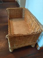 Gezellige kattenmand of bed, Ophalen, Gebruikt, Riet