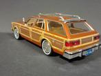 Chrysler Le Baron town country Woody wagon 1:24 Motormax Pol, Hobby en Vrije tijd, Modelauto's | 1:24, Zo goed als nieuw, Auto