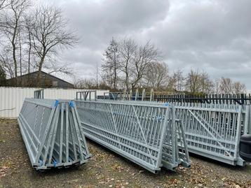 Schuifpoorten Nieuw  4 ™ 16 mtr  Uit voorraad leverbaar!  beschikbaar voor biedingen