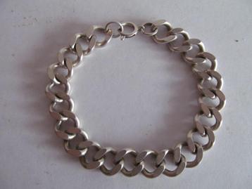 Grove schakel armband. beschikbaar voor biedingen