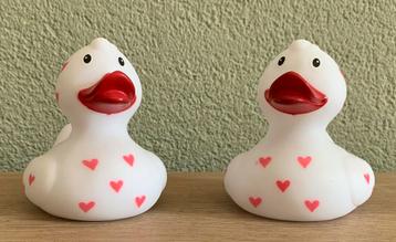 2 Valentijn badeendjes beschikbaar voor biedingen