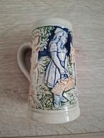 Bierpul Roodkapje en de wolf, hoogte ongeveer 10,5 cm., Ophalen of Verzenden, Zo goed als nieuw