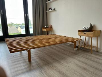 Bed 160x200 beschikbaar voor biedingen