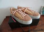 Sneakers maat 39, MOOM, Nieuw, Ophalen of Verzenden, Sneakers of Gympen