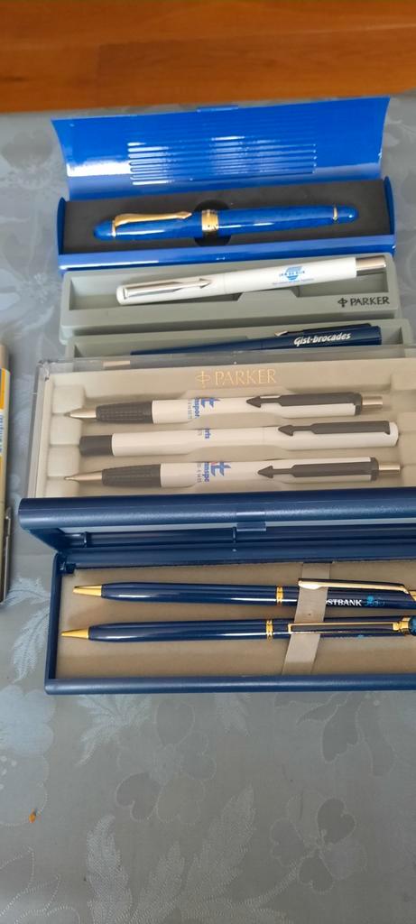 Diverse pennen met logo. Postbank telegraaf Jan de Rijk, Verzamelen, Pennenverzamelingen, Zo goed als nieuw, Pennenset, Parker