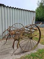 Antieke hooischudder, Ophalen