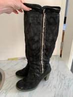 zwarte Suede Dames laarzen tot knie Fugu maat 39, Kleding | Dames, Hoge laarzen, Zwart, Ophalen of Verzenden, Zo goed als nieuw