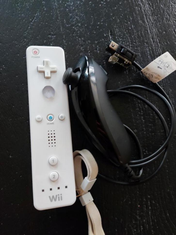 Nintendo Wii Remote Controller & evt Guitar Hero Gitaar, Spelcomputers en Games, Spelcomputers | Nintendo Consoles | Accessoires