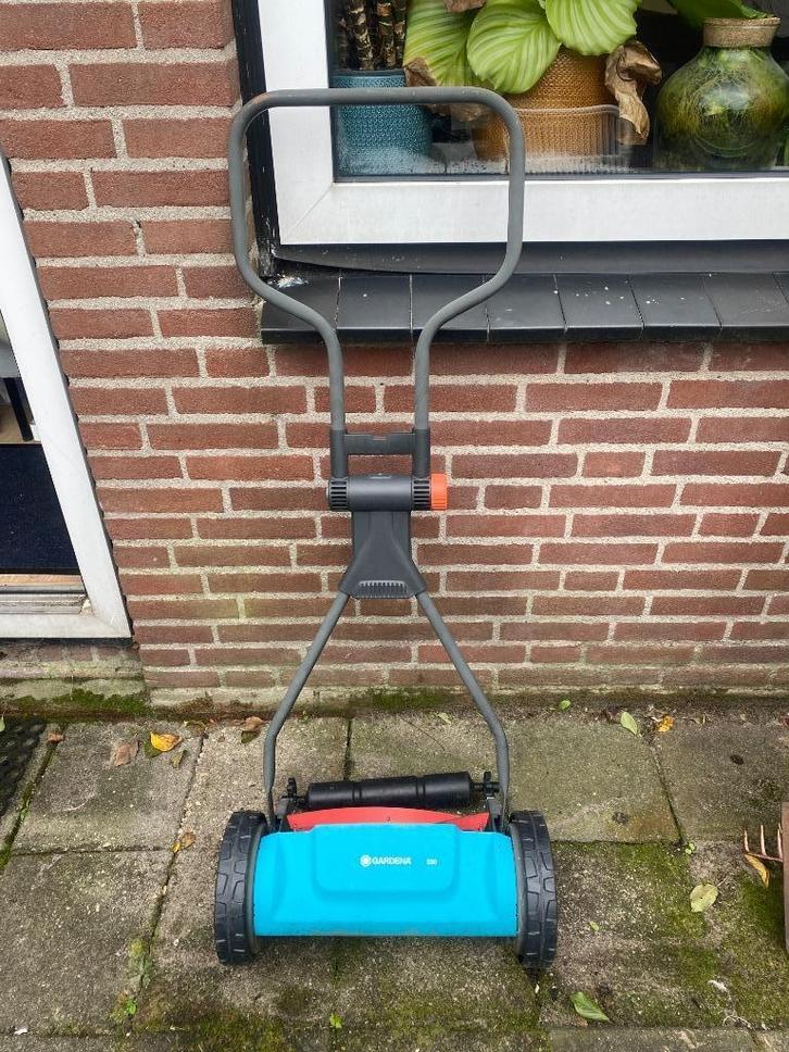Gardena kooimesmaaier 330 – handgrasmaaier, Tuin en Terras, Grasmaaiers, Gebruikt, Handgrasmaaier, 30 t/m 39 cm, Kooimesmaaier