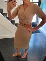 ZARA, prachtig caramel kleurig stretch jurkje, M/L, Maat 38/40 (M), Nieuw, Ophalen of Verzenden, Onder de knie