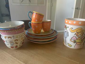 Blond Amsterdam Servies beschikbaar voor biedingen