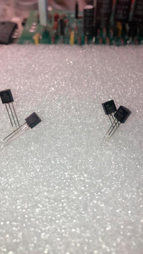 10 st. 2N2222a NPN 2N2907a PNP TO-92, Hobby en Vrije tijd, Elektronica-componenten, Nieuw, Ophalen of Verzenden