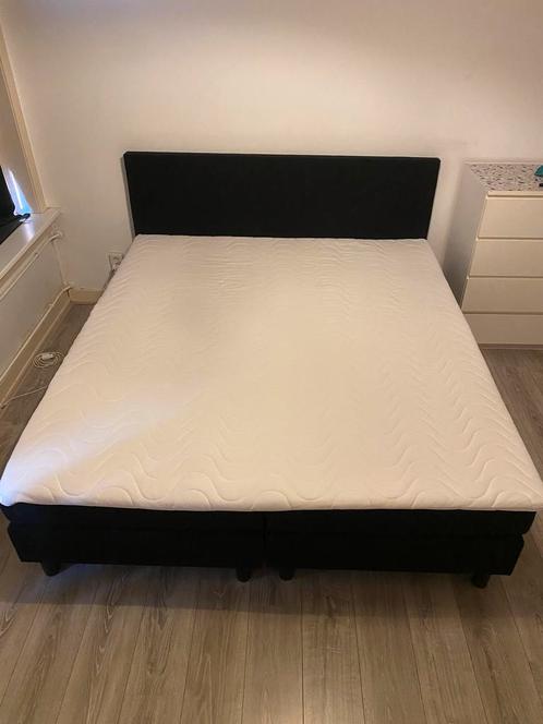 Tweeperdoons bed 180x200(boxspring), Huis en Inrichting, Slaapkamer | Boxsprings, Zo goed als nieuw, 180 cm, 200 cm, Tweepersoons