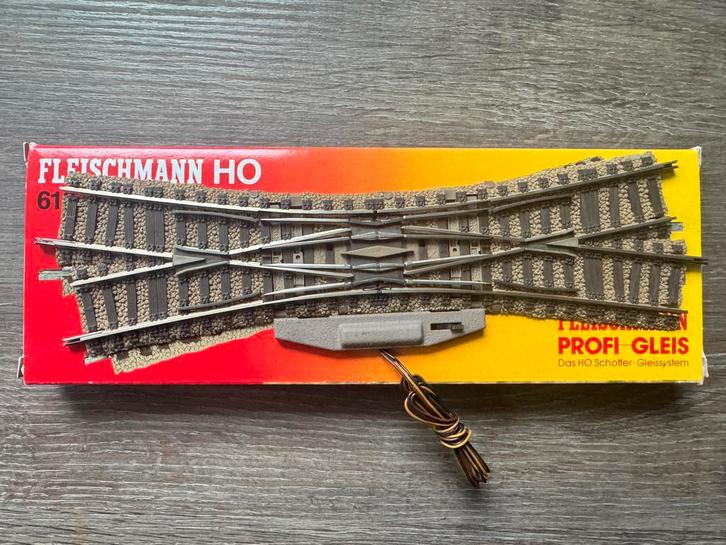 Fleischmann Profi rails, Engelse wissel 6165R (met aandr), Hobby en Vrije tijd, Modeltreinen | H0, Gebruikt, Rails, Gelijkstroom