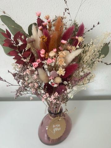 Droogbloemen in vaas - Prachtige decoratie beschikbaar voor biedingen