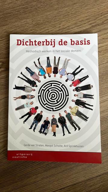 Dichterbij de basis beschikbaar voor biedingen