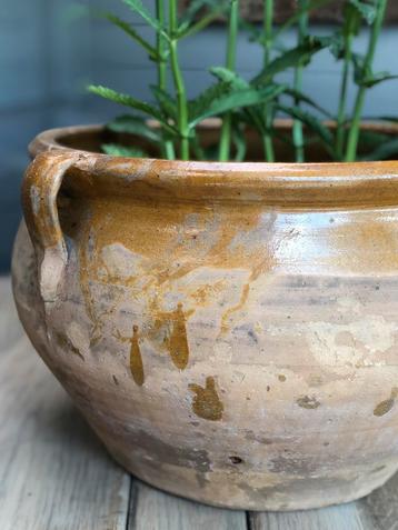 Half geglazuurde schenkkom kruik pot Brocante landelijk beschikbaar voor biedingen