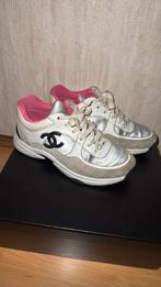 Chanel sneakers, Kleding | Dames, Schoenen, Ophalen of Verzenden, Zo goed als nieuw, Wit, Sneakers of Gympen