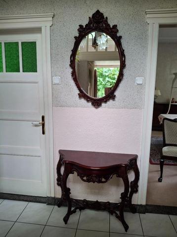 Mooie barokke haltafel met spiegel van noten/mahoniehout beschikbaar voor biedingen