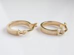 14 Karaat Gouden Creolen Meander Motief, Ophalen of Verzenden, Zo goed als nieuw, Knopjes of Stekers, Goud