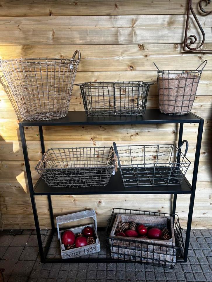 Ijzeren manden, ronde ijzeren mand, zwart opbergmand, Huis en Inrichting, Woonaccessoires | Schalen en Manden, Zo goed als nieuw