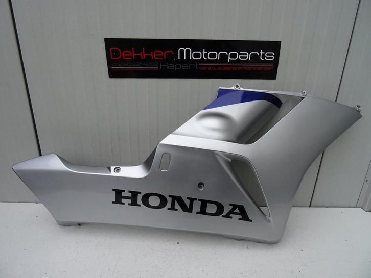 Rechter Onderkuip Honda CBR1000RR Fireblade 2004-2005 SC57, Motoren, Onderdelen | Honda, Gebruikt, Ophalen of Verzenden