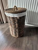 Riviera Maison rattan wasmand, Huis en Inrichting, Woonaccessoires | Schalen en Manden, Ophalen, Zo goed als nieuw, Rond, Riet