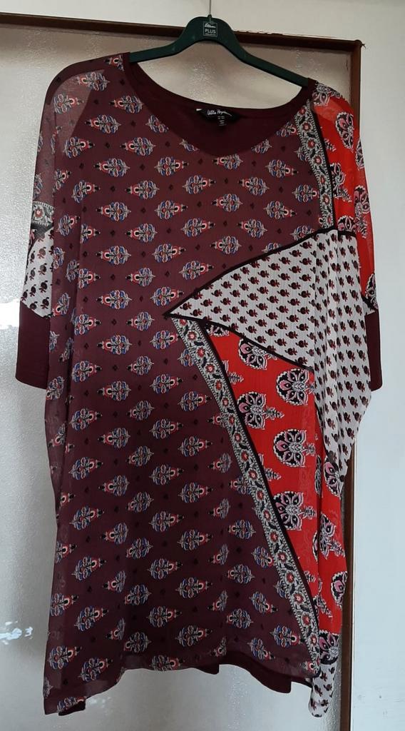 Mooi karmijnrood gewerkt shirt met korte mouw. Mt. 58/60!, Kleding | Dames, T-shirts, Nieuw, Rood, Korte mouw, Verzenden