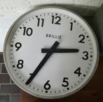 Brillie stationsklok 40 cm, Ophalen of Verzenden, Analoog, Wandklok