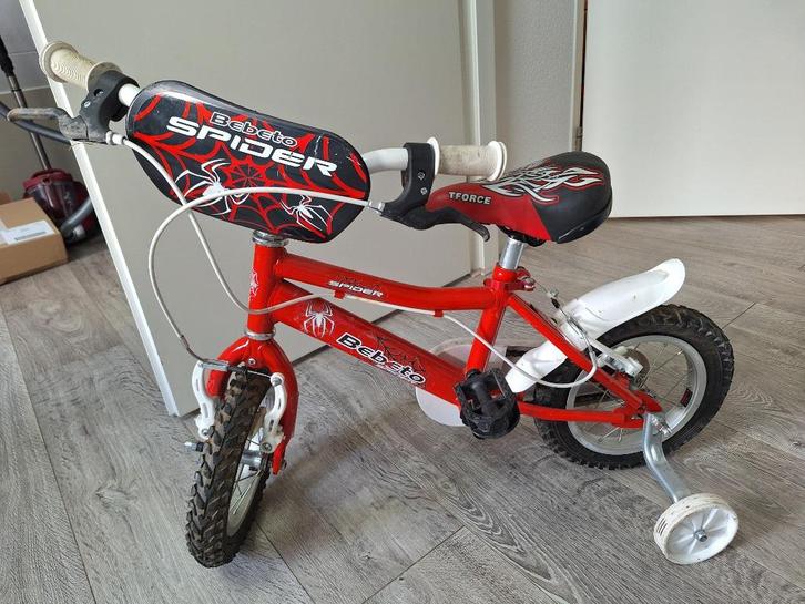 Stoere kinderfiets te koop, Fietsen en Brommers, Fietsen | Kinderfietsjes, Gebruikt, Minder dan 16 inch, Zijwieltjes, Ophalen