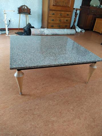 Salontafel met marmeren blad beschikbaar voor biedingen