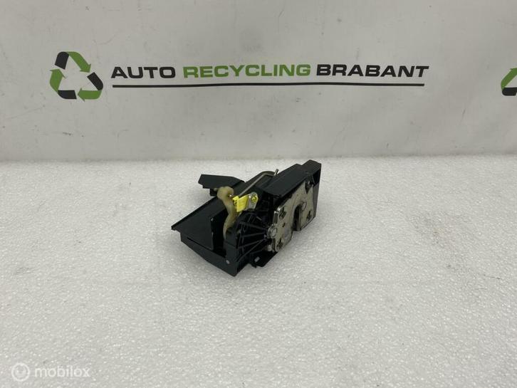 Deurslot Voor Links Dacia Sandero 2 ELEKTRISCH 805039362R, Auto-onderdelen, Klein materiaal, Dacia, Gebruikt, Ophalen of Verzenden