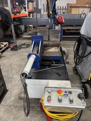 Bomar zaagmachine beschikbaar voor biedingen